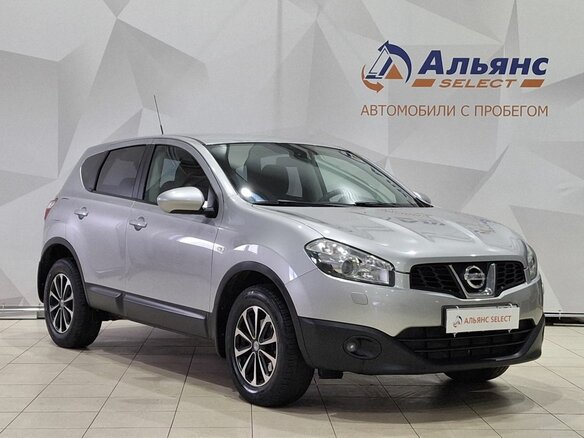 2013 Nissan Qashqai I Рестайлинг, серебристый, 1110000 рублей