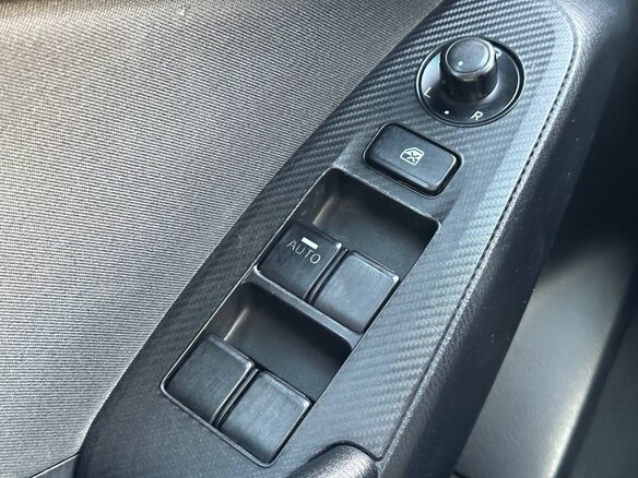 2013 Mazda 3 III (BM), чёрный - вид 18