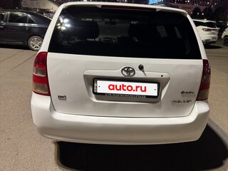 2001 Toyota Corolla Fielder IX (E120, E130), белый, 570000 рублей, вид 3