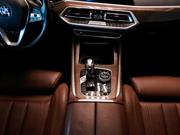 2022 BMW X5 30d IV (G05/G18), чёрный, 7500000 рублей - вид 11