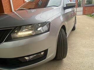 2018 Skoda Rapid I Рестайлинг, серебристый, 1540000 рублей, вид 5
