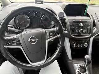 2014 Opel Zafira C, белый, 1275000 рублей, вид 4