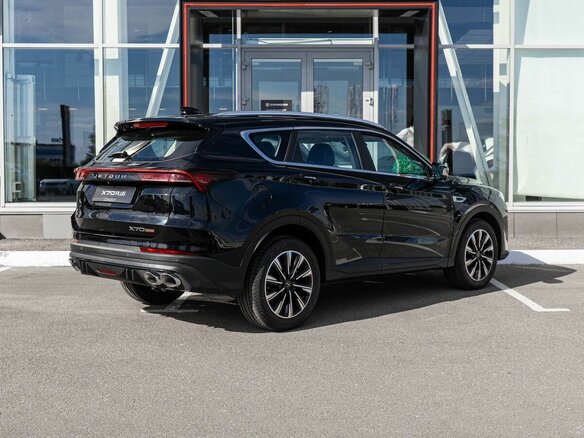 2026 Jetour X70+ I Рестайлинг, чёрный, 3399000 рублей - вид 6
