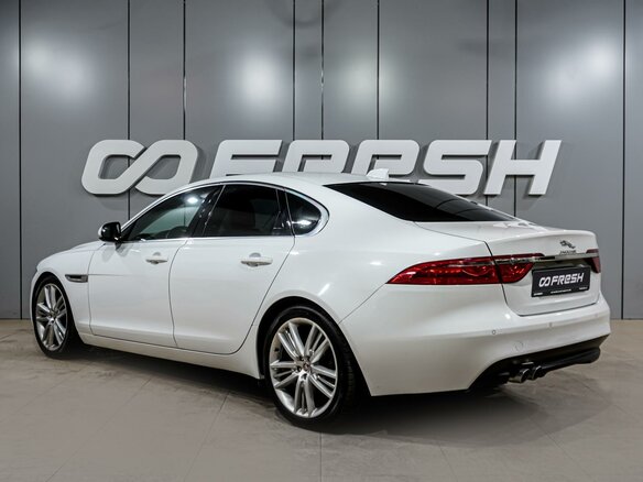 2016 Jaguar XF II, белый, 1749000 рублей - вид 1