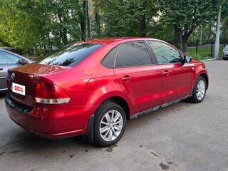 2011 Volkswagen Polo V, красный, 650000 рублей, вид 5
