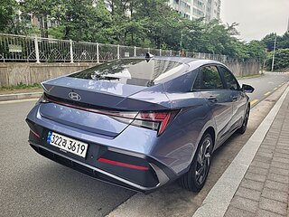 2023 Hyundai Avante VII Рестайлинг, фиолетовый, 1790000 рублей, вид 5
