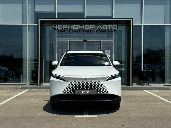 2026 Omoda C7, белый, 3499000 рублей - вид 2