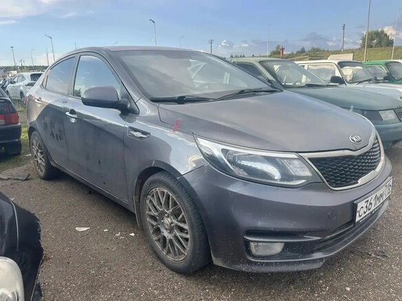 2015 Kia Rio III Рестайлинг, серый, 572000 рублей