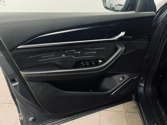 2024 Geely Monjaro I, серый, 3050000 рублей - вид 15