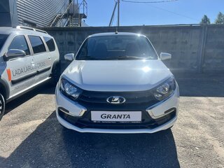 2026 Lada (ВАЗ) Granta I Рестайлинг, белый, 987000 рублей, вид 2