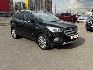 2017 Ford Kuga II Рестайлинг, чёрный, 1430000 рублей, вид 2