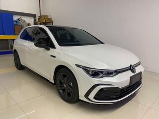 2022 Volkswagen Golf VIII, белый, 1680000 рублей, вид 1