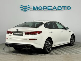 2019 Kia Optima IV Рестайлинг, белый, 2060000 рублей, вид 5