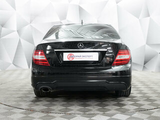 2011 Mercedes-Benz C-Класс 200 III (W204) Рестайлинг, чёрный, 1295000 рублей, вид 4