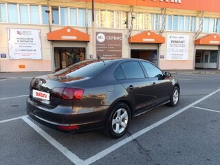 2014 Volkswagen Jetta VI Рестайлинг, коричневый, 935000 рублей, вид 5