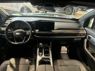 2026 Geely Okavango I Рестайлинг, серый, 4025990 рублей, вид 5