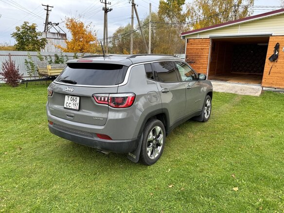 2019 Jeep Compass II, серый, 2050000 рублей - вид 4