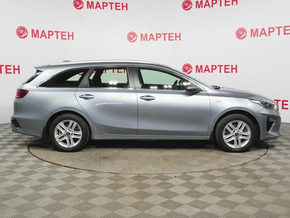 2018 Kia Ceed III, серебристый, 1582000 рублей - вид 4