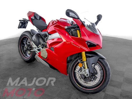 2018 Ducati Panigale V4, красный, 1549000 рублей, вид 2