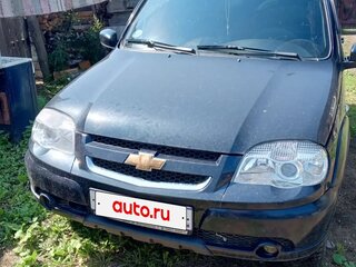 2014 Chevrolet Niva I Рестайлинг, синий, 850000 рублей, вид 1