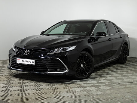 2021 Toyota Camry VIII (XV70) Рестайлинг, чёрный, 2699700 рублей, вид 1
