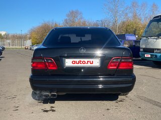 1997 Mercedes-Benz E-Класс 240 II (W210, S210), чёрный, 800000 рублей, вид 4