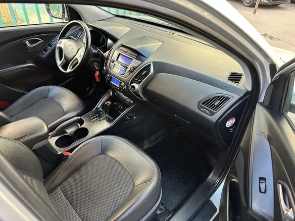 2011 Hyundai ix35 I, серый, 1135000 рублей - вид 14