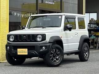 2023 Suzuki Jimny Sierra IV, белый, 1800000 рублей, вид 1