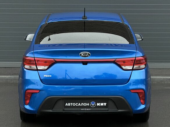 2017 Kia Rio IV, синий, 1175000 рублей - вид 4