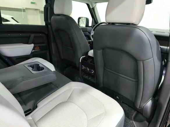 2026 Land Rover Defender 110 II, чёрный - вид 27