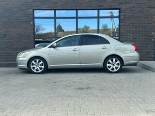 2005 Toyota Avensis II, серебристый, 690000 рублей, вид 3