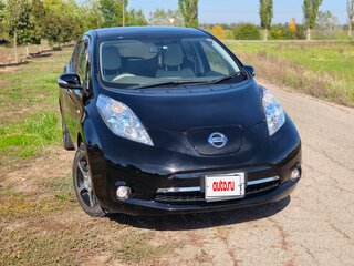 2012 Nissan Leaf (EM61) I (ZE0/AZE0), чёрный, 800000 рублей, вид 3
