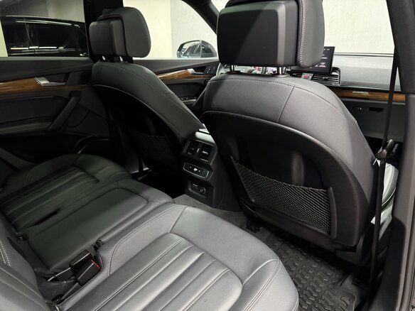 2022 Audi Q5 45 TFSI II (FY) Рестайлинг, чёрный, 3700000 рублей - вид 37