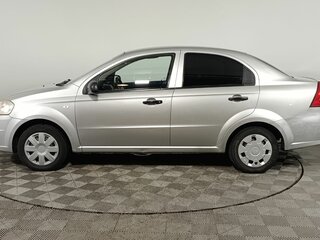 2011 Chevrolet Aveo I Рестайлинг, серебристый, 480000 рублей, вид 4