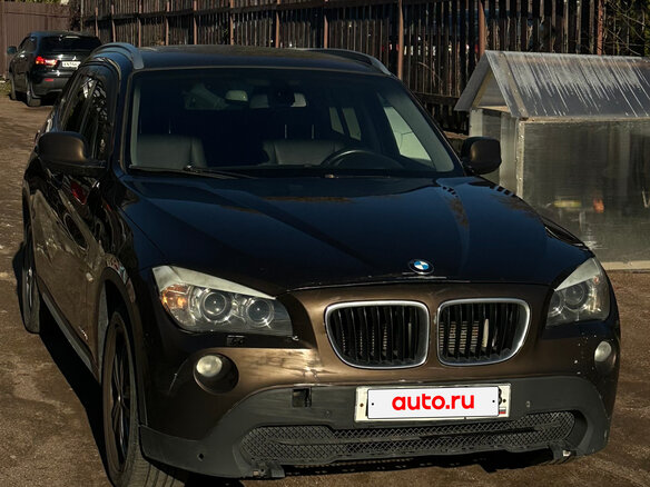 2010 BMW X1 20d I (E84), коричневый, 900000 рублей - вид 3