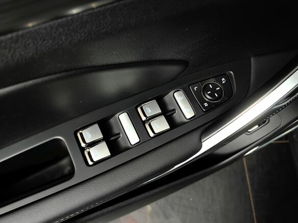 2024 Geely Atlas Pro, серый, 2089000 рублей - вид 19