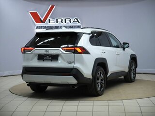 2023 Toyota RAV4 V (XA50), белый, 3600000 рублей, вид 5