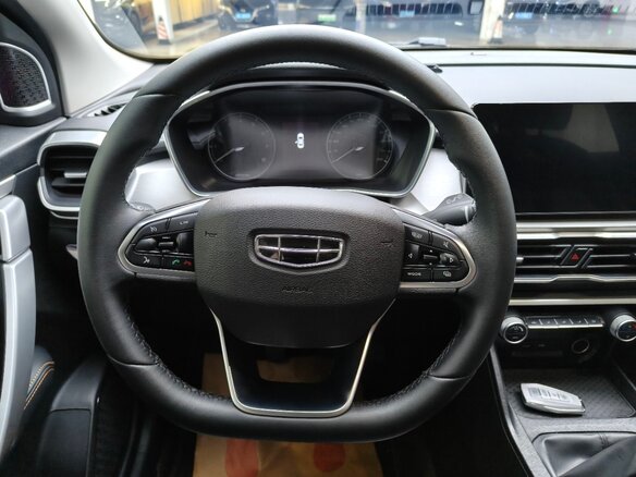 2021 Geely Binyue I Рестайлинг, белый, 1100000 рублей - вид 7