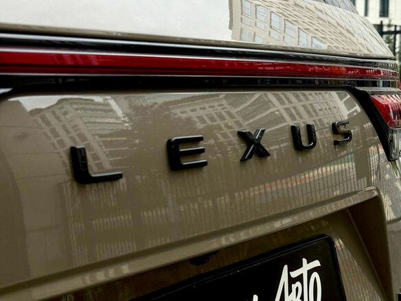 2025 Lexus LX 700h IV, коричневый, 19490000 рублей - вид 11