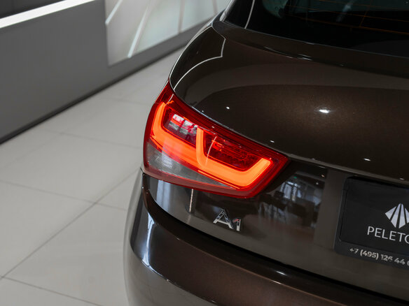 2012 Audi A1 I (8X), коричневый, 990000 рублей - вид 18