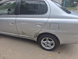 2002 Toyota Platz, серый, 220000 рублей, вид 4