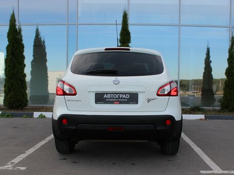 2010 Nissan Qashqai I Рестайлинг, белый, 950000 рублей, вид 5