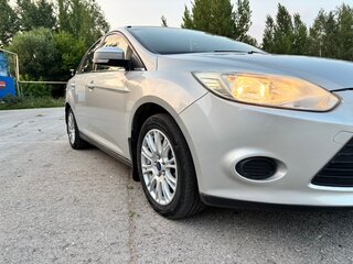2012 Ford Focus III, серебристый, 790000 рублей, вид 3