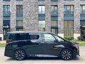 2024 Toyota Alphard IV, чёрный - вид 2