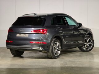 2021 Audi Q5 45 TFSI II (FY) Рестайлинг, серый, 4285000 рублей, вид 4