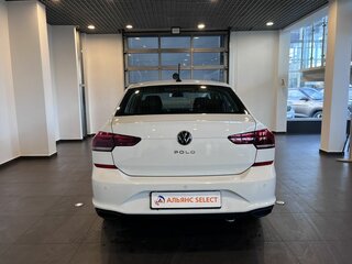 2021 Volkswagen Polo VI, белый, 1450000 рублей, вид 4