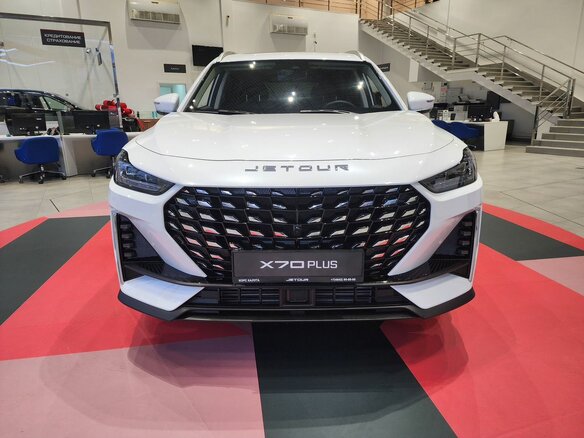 2026 Jetour X70+ I Рестайлинг, белый, 3399000 рублей - вид 1