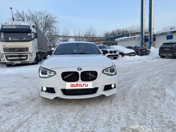 2013 BMW 1 серии 116i II (F20/F21), белый, 1590000 рублей