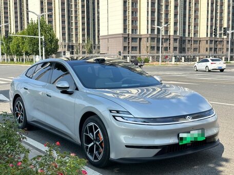 2026 Changan Qiyuan A06 28.39 kWh, серебристый, 2900000 рублей, вид 3