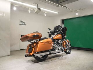 2013 Harley-Davidson Street Glide, оранжевый, 1299000 рублей, вид 5